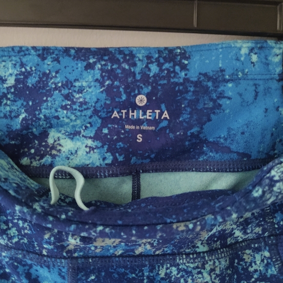 Athleta blue patterned Capri workout pants with pockets, size women's small - Picture 2 of 4